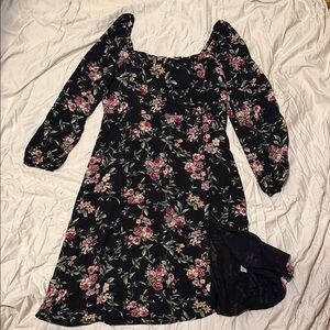 Forever 21 Black Floral Long Sleeve Dress